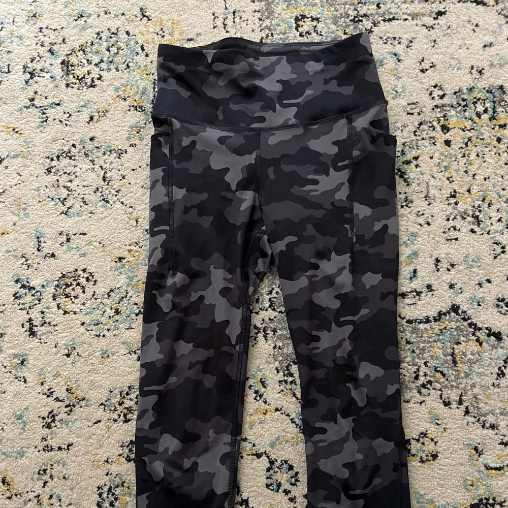 Target All in Motion 7/8 Camo leggingAll in Motion